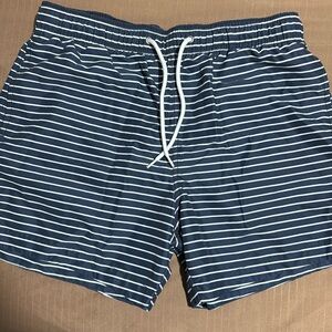 H&M men’s swim shorts
